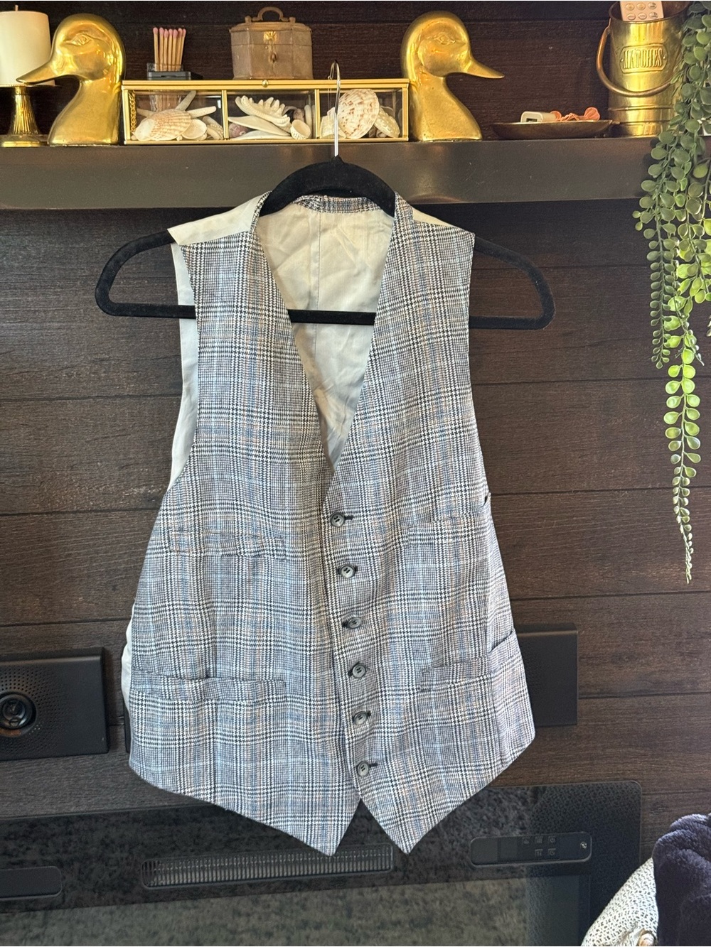 Men's Plaid Suit Vest in Gray - Classic Tailored Style